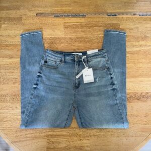 NEW KanCan light blue Skinny Jeans with Distressed Hem size 29/29